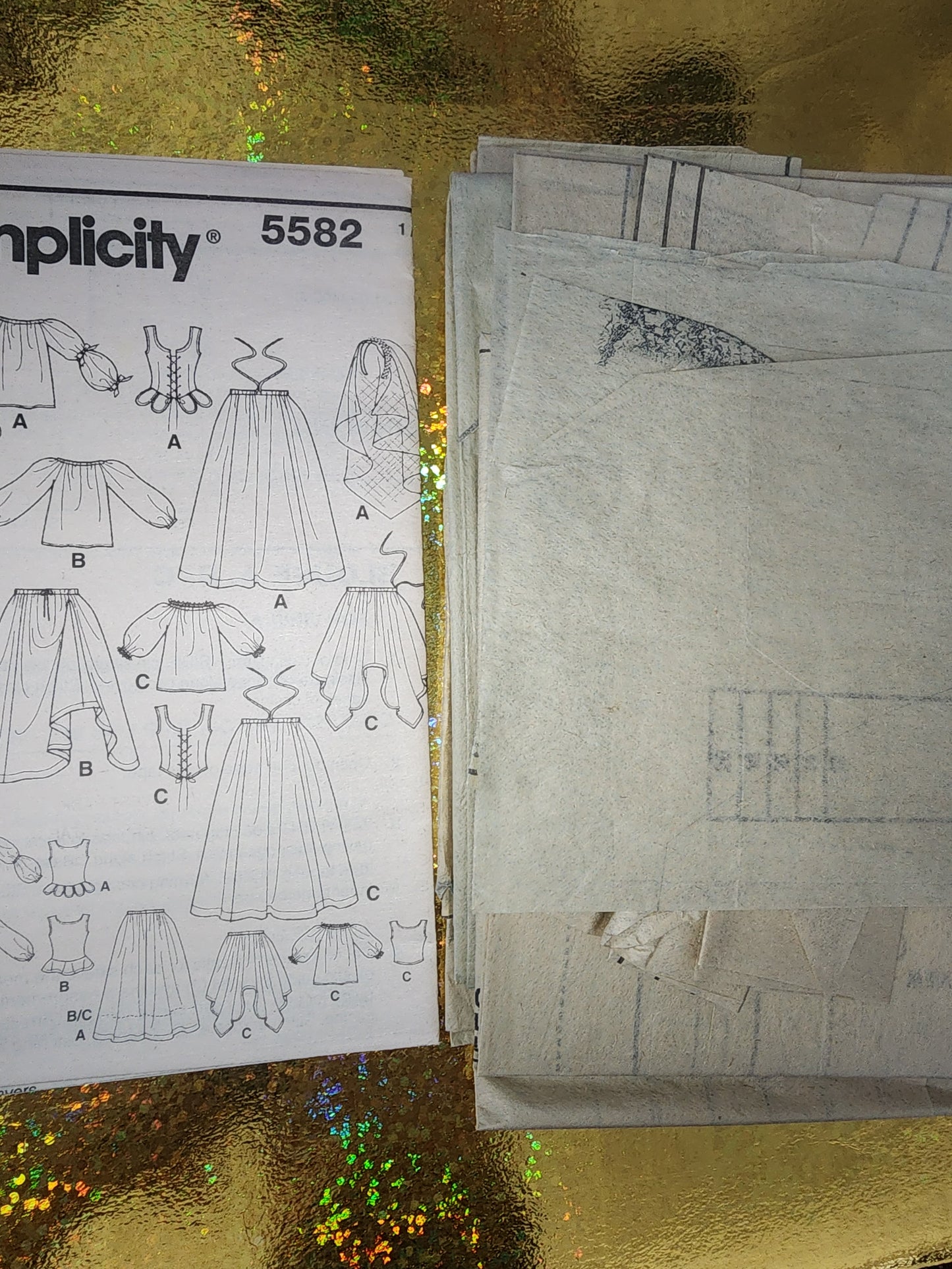 SIMPLICITY 5582 Renaissance Costume Pattern P5 12 14 16 18 Partially cut to s18