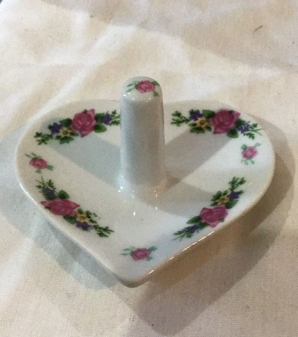 Porcelain Heart Shaped Tree Ring with Roses