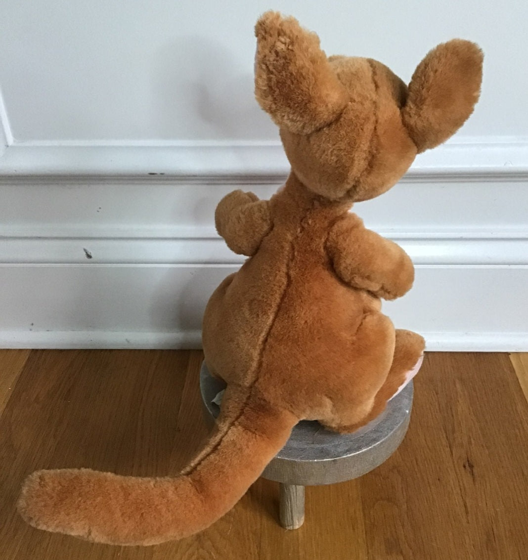 Vtg Kanga Disney World Exclusive Kangaroo Winnie the Pooh (102)