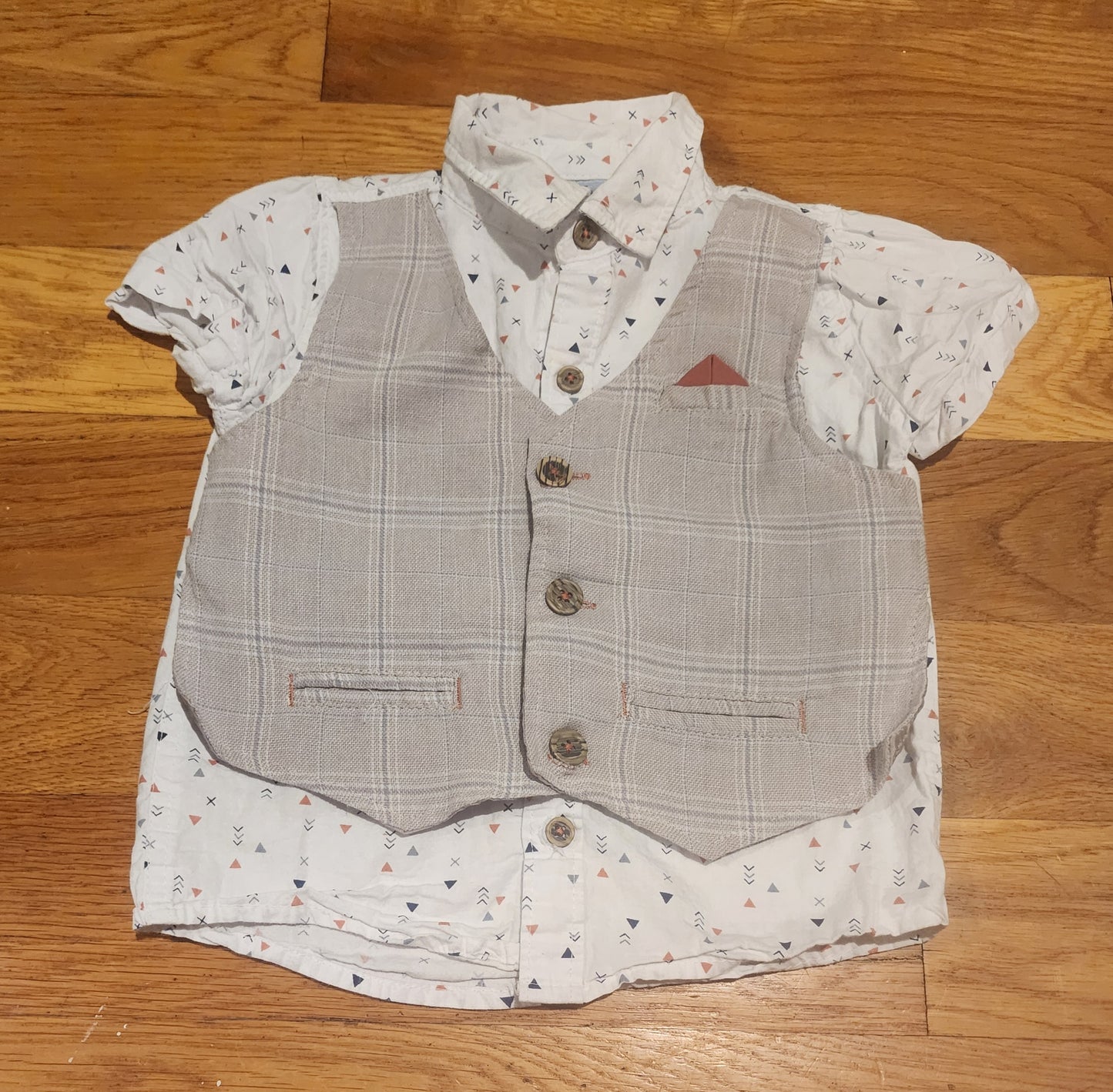 Little Lad Toddler Boy dress shirt with Vest . Size 24 Months