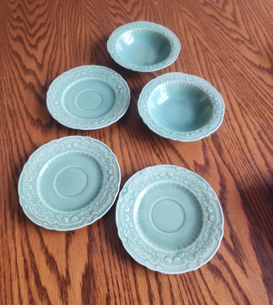 Vintage JMP Antique Green Floral Stoneware 3 Saucers & 2 Small Bowsl set of 5