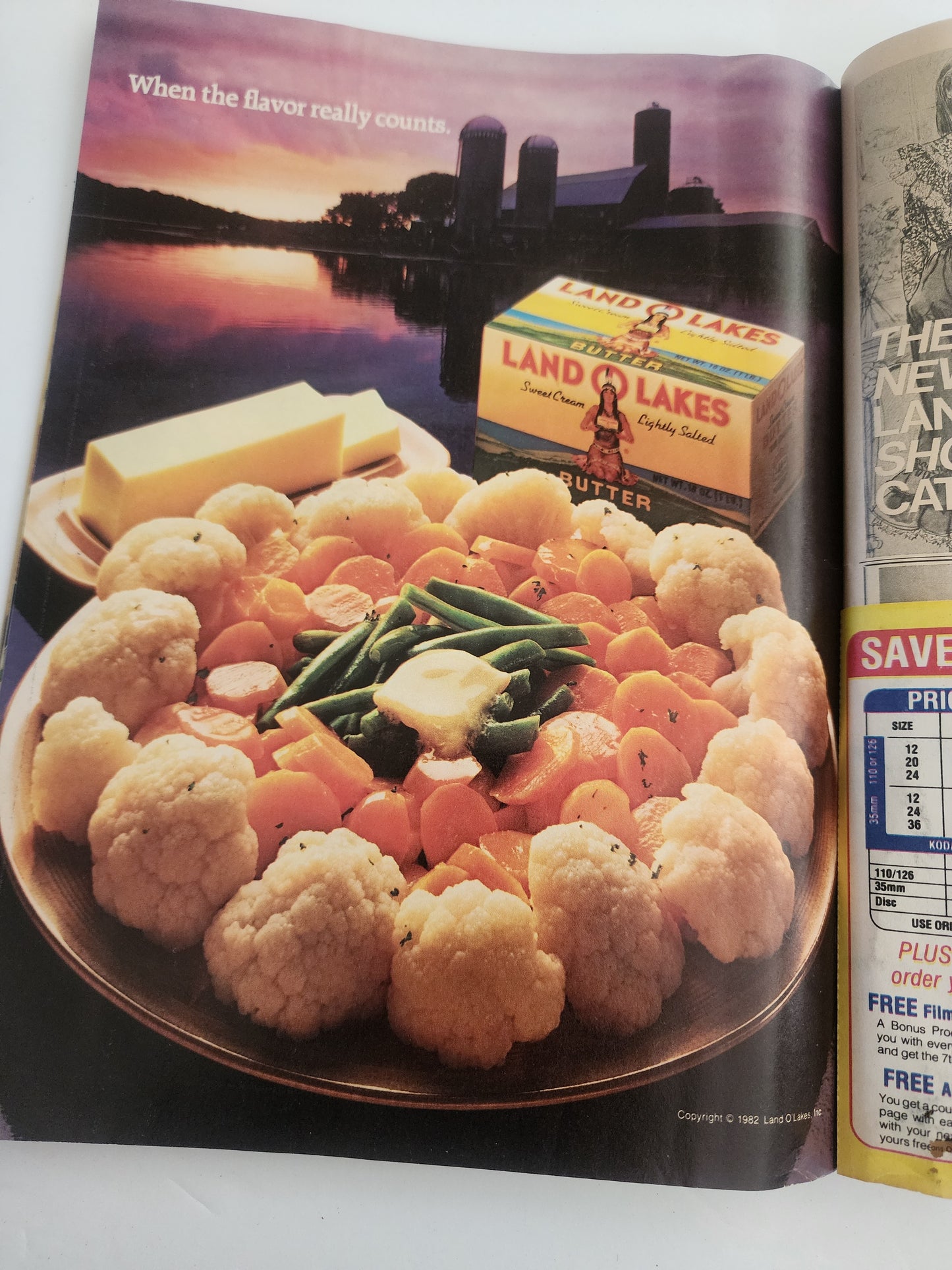 Woman's Day August 1982 - 125 bazaar best-sellers and early-bird craft & gifts