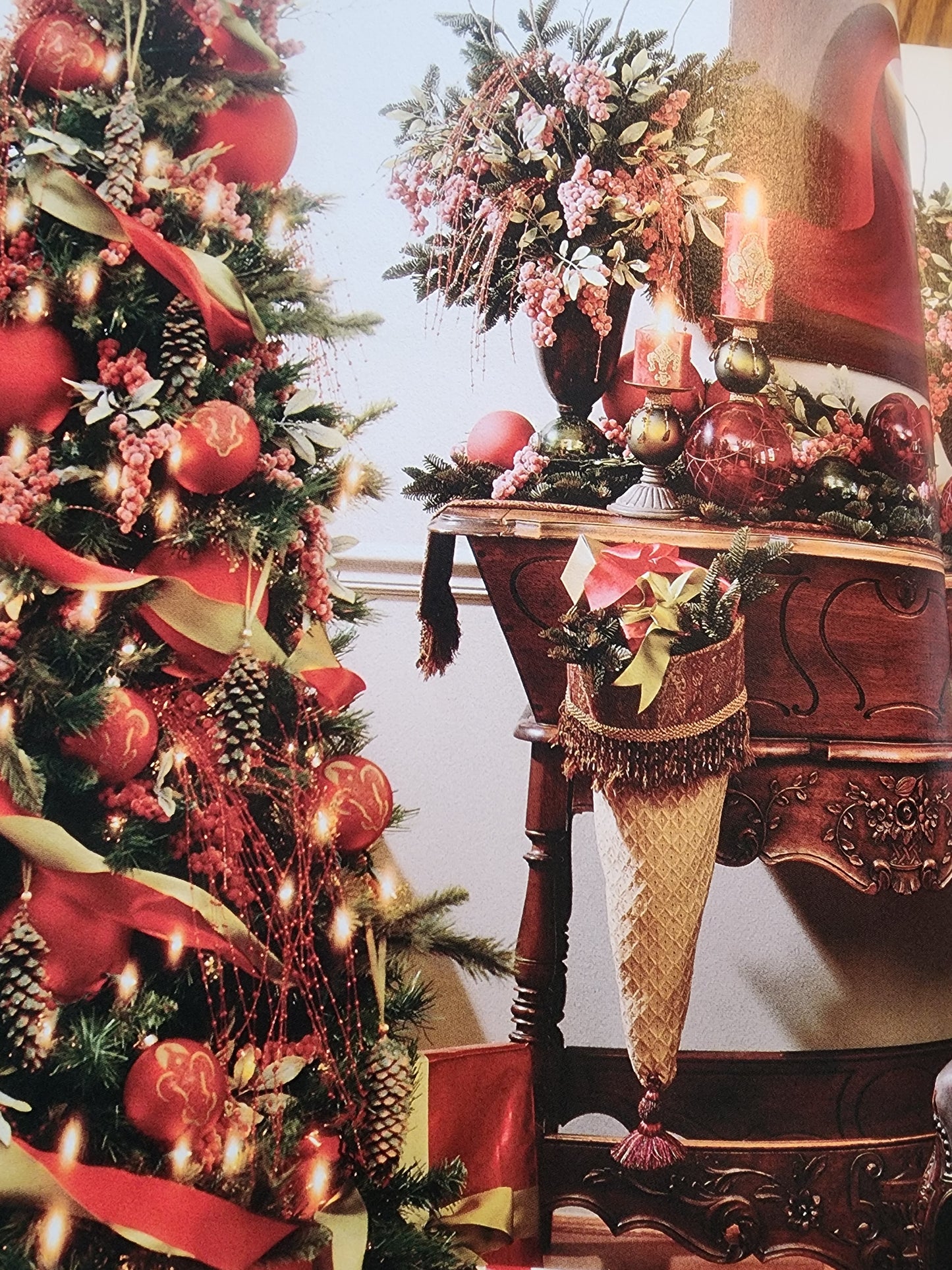 The Spirit of Christmas Creative Holiday Ideas by Leisure Arts 2005