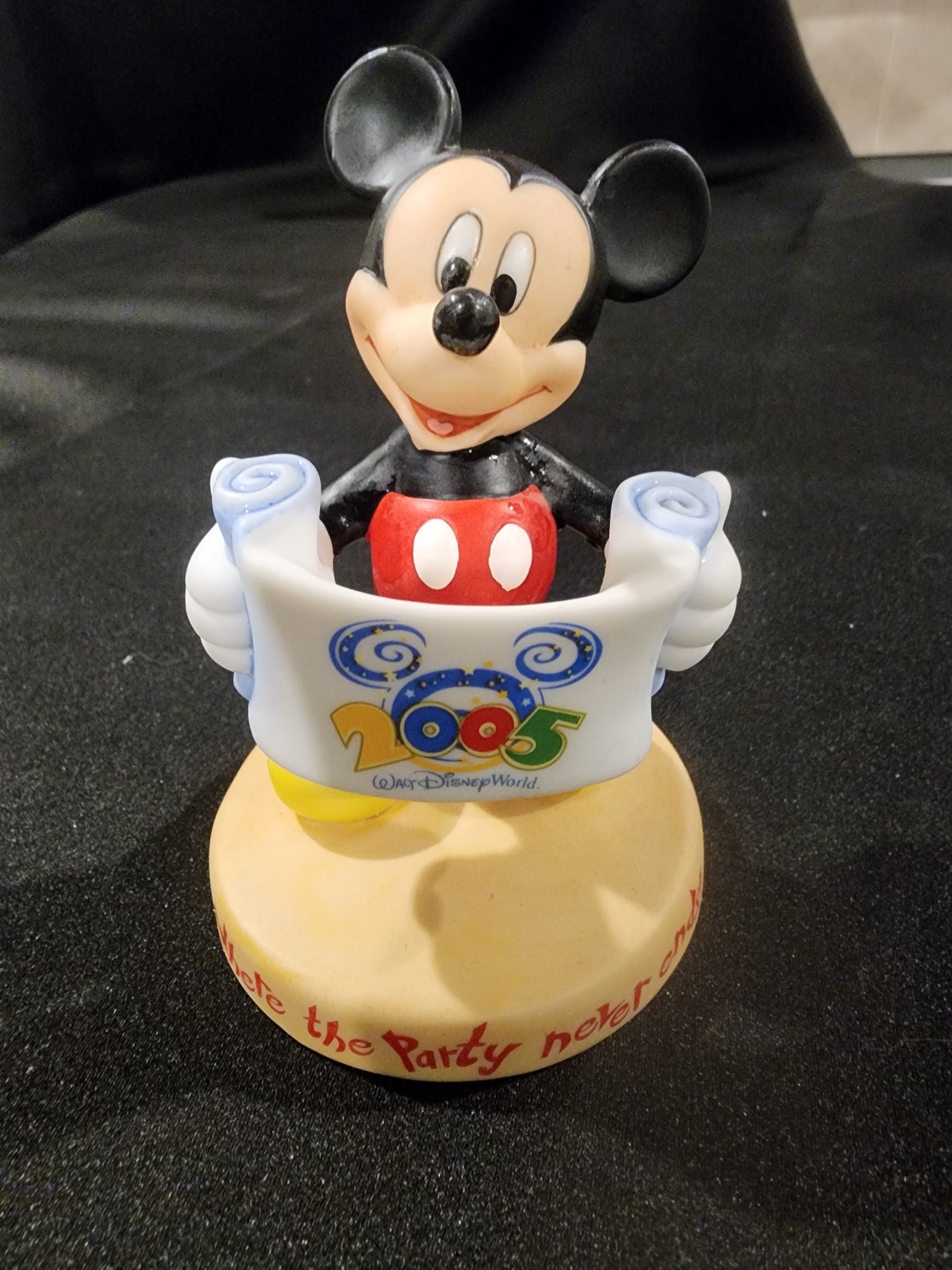 WALT DISNEY WORLD 2005 MICKEY MOUSE BISQUE FIGURINE WHERE THE PARTY NEVER ENDS!