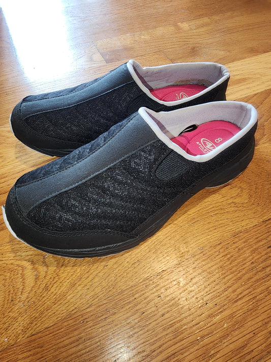 Athletic Works Women's Essential Slip On Athletic Shoe 8