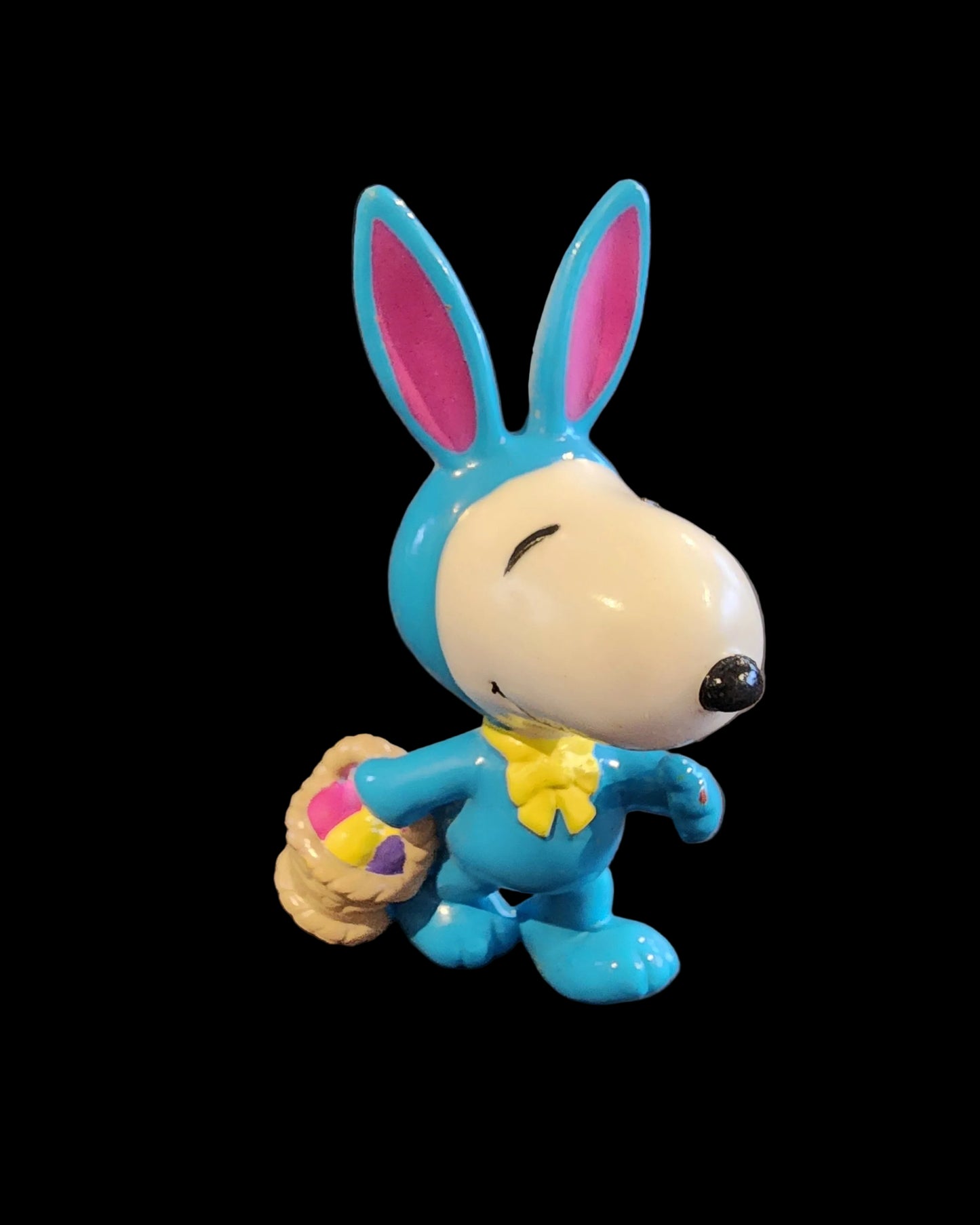 Peanuts Snoopy Easter Eggs in Basket Blue Bunny Suit PVC Figure