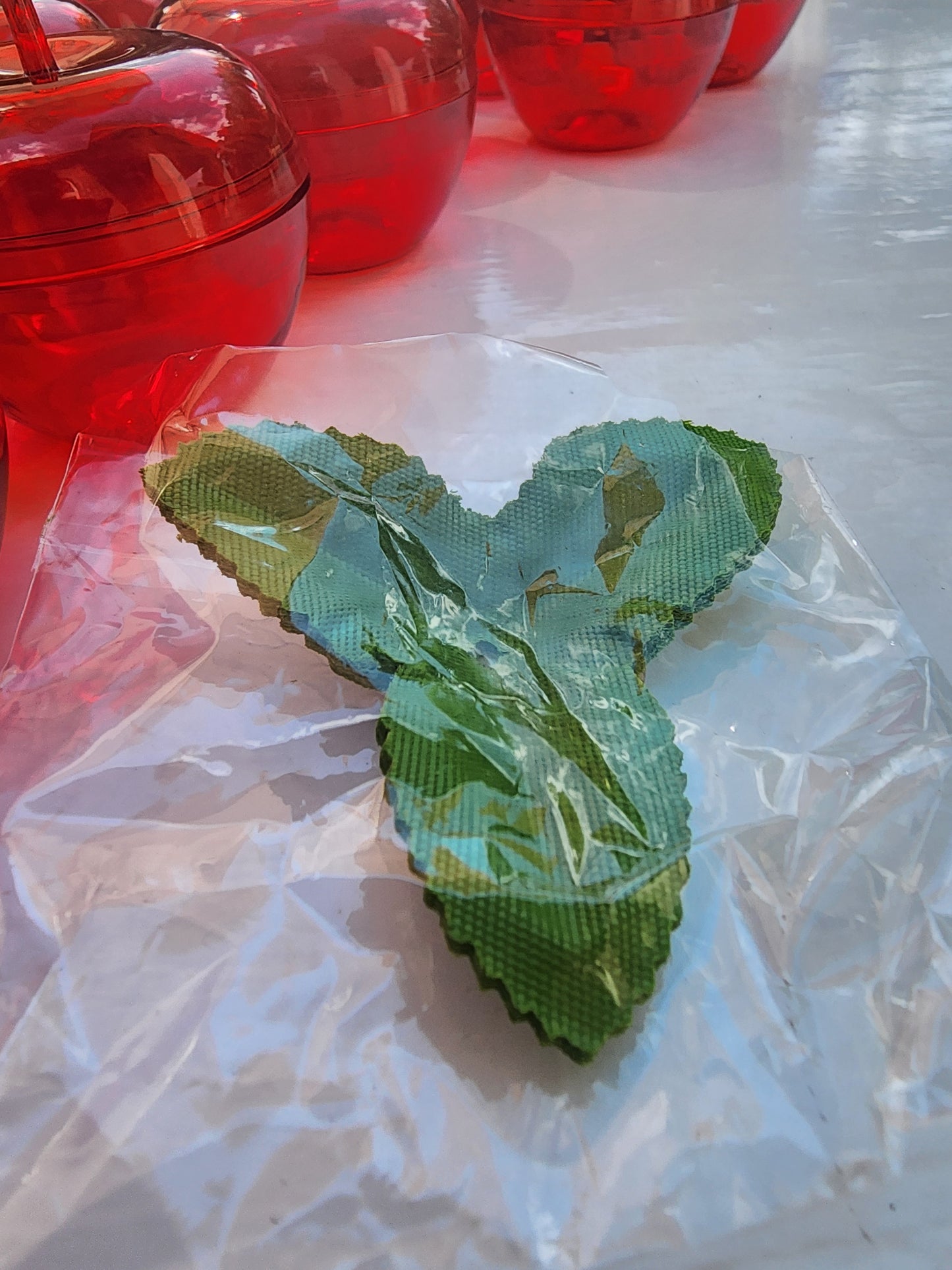 23 Pcs Red- Container Candy Plastic Apples Decorative Fillable Ornament