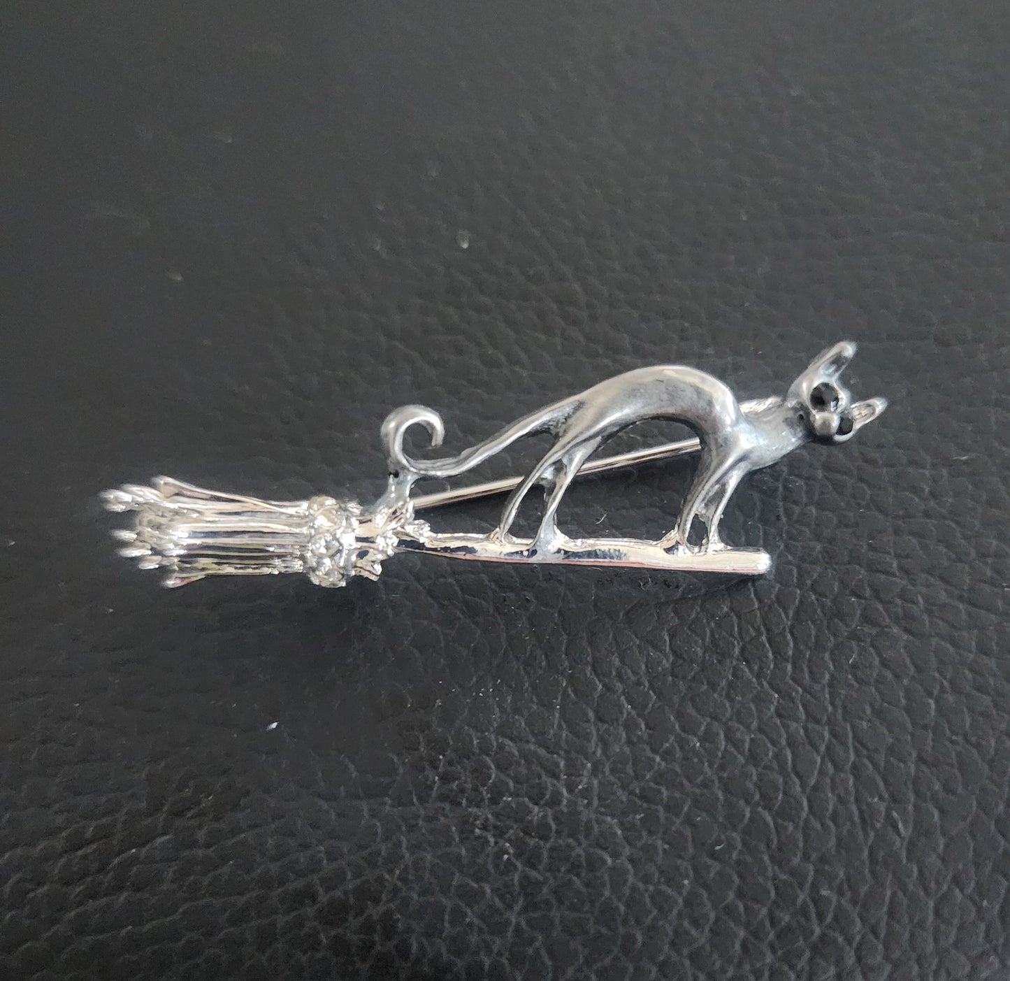 Vintage-Style Silver Tone Cat and Broom Pin Brooch
