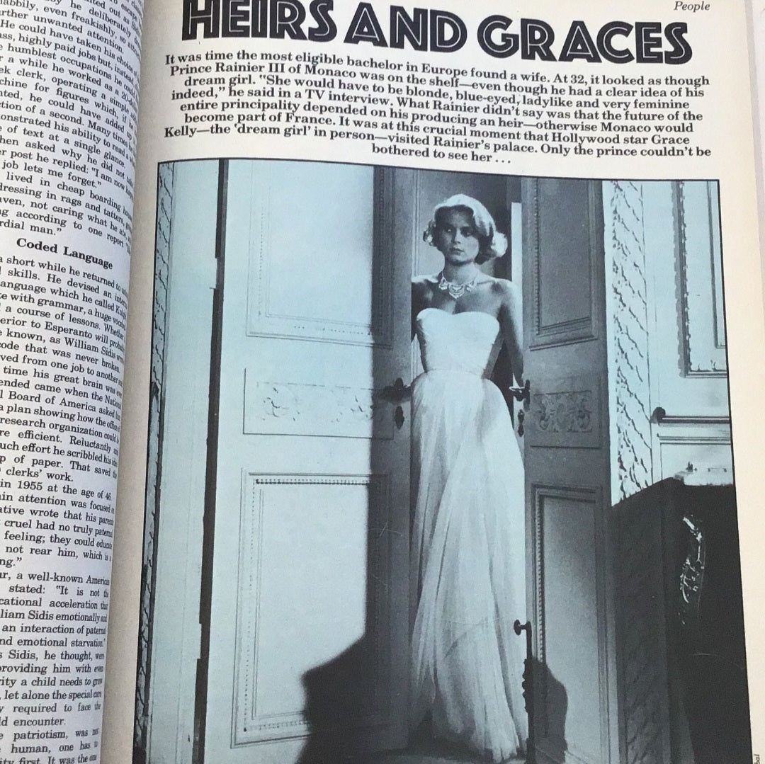 6 Out of this World Books date is 1976-1978 Library Of Bizarre & Extraordinary