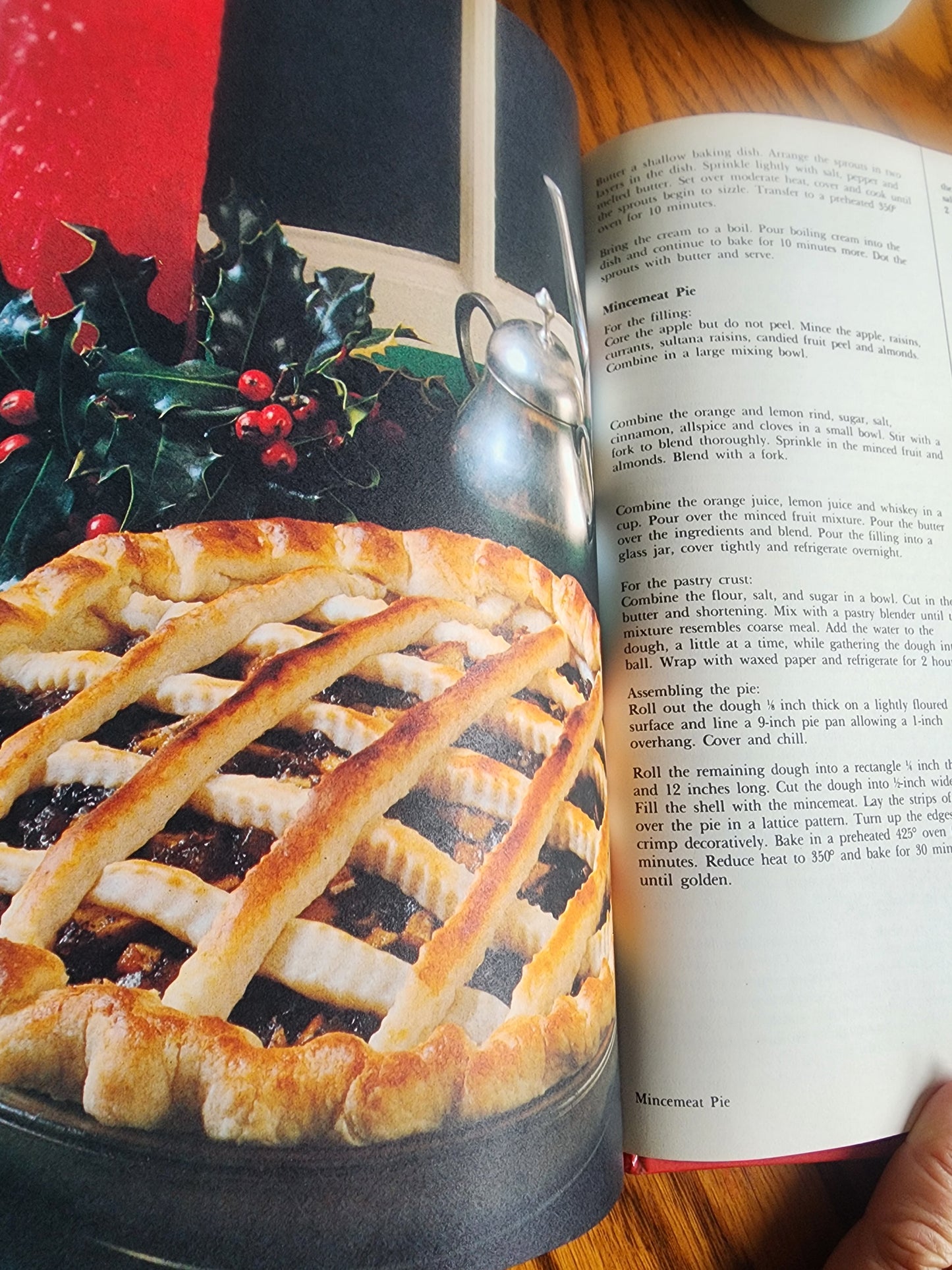 1975 Ideals Christmas & Holiday Vintage Cookbook HC/DJ