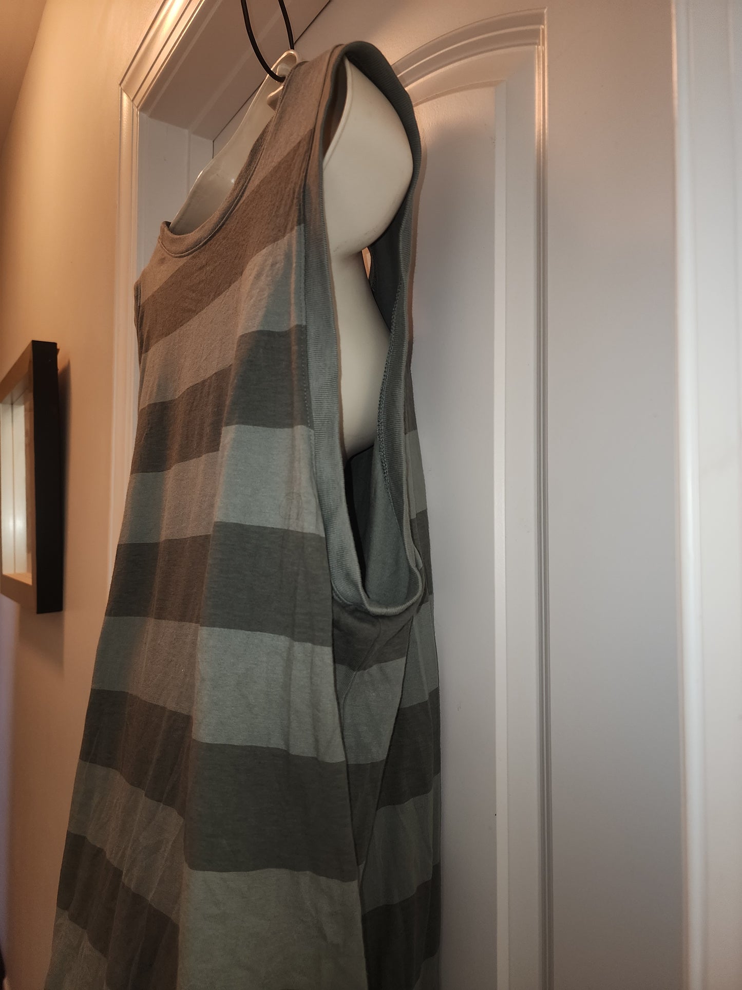 Free Assembly Tank Top Women’s Green Stripes XL