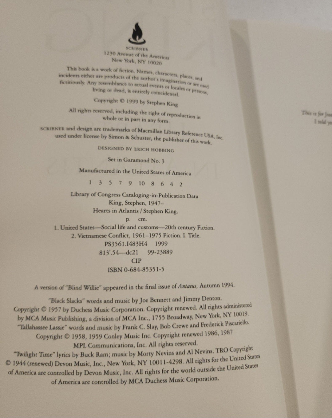 Two Stepen Kings HB Books Hearts in Atlantis
& Dreamcatcher