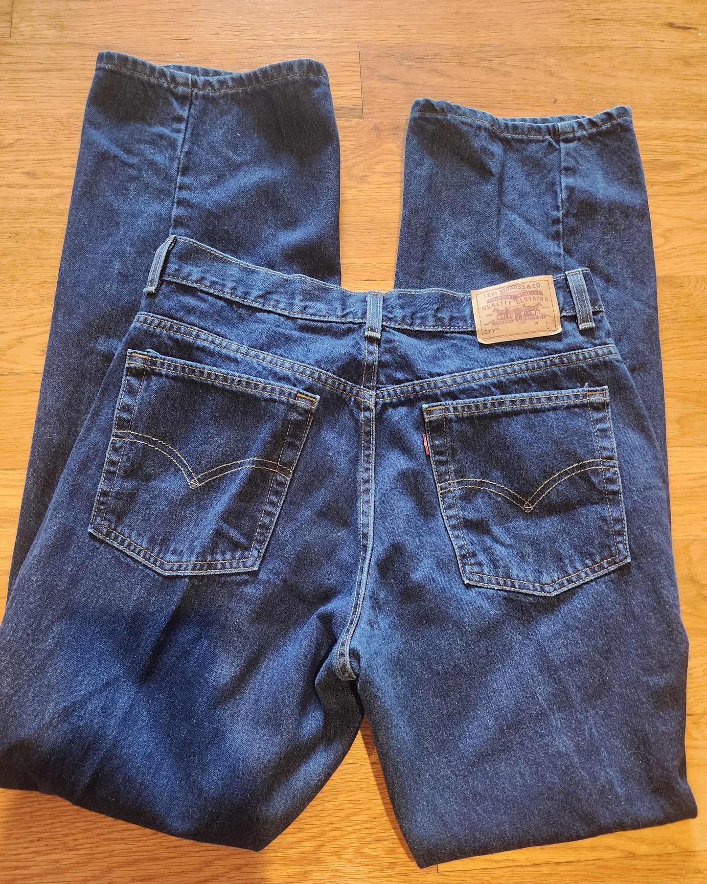 577 Levi Jeans Women size 12L