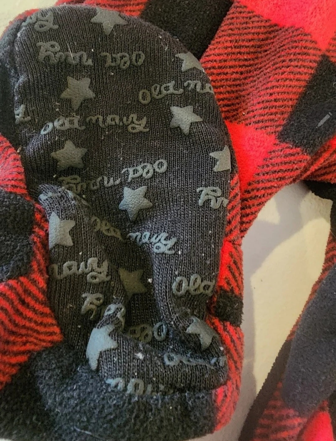 Baby Old Navy 6-12 month sleeper Buffalo Plad Romper with feet