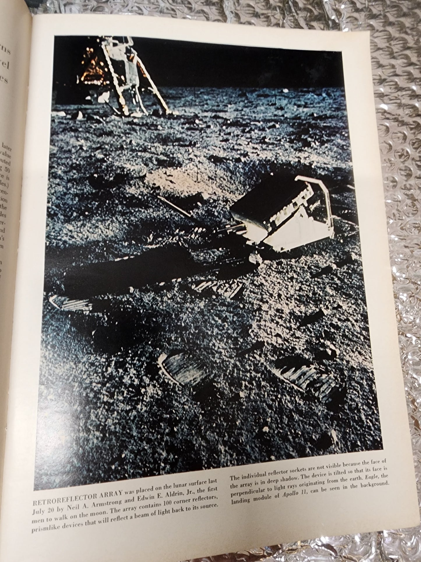 Scientific American Magazine 1970 March Lunar Laser Japan Economy Growth Brain