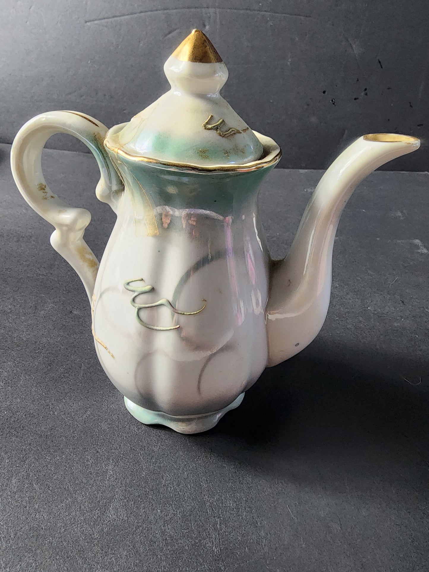Kenmar Japan vintage Florida souvenir 3D Dragonware teapot green luster with dragon