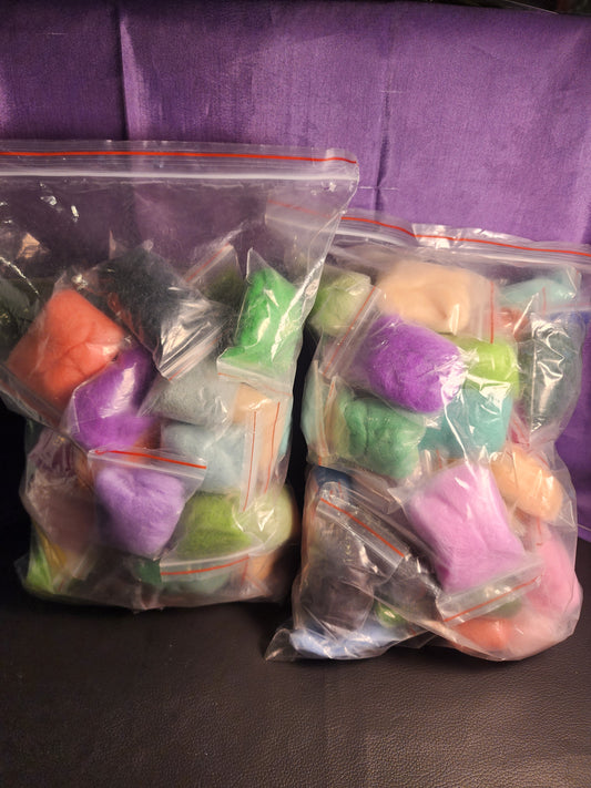 98 small pouches of assorted felting wool for crafts