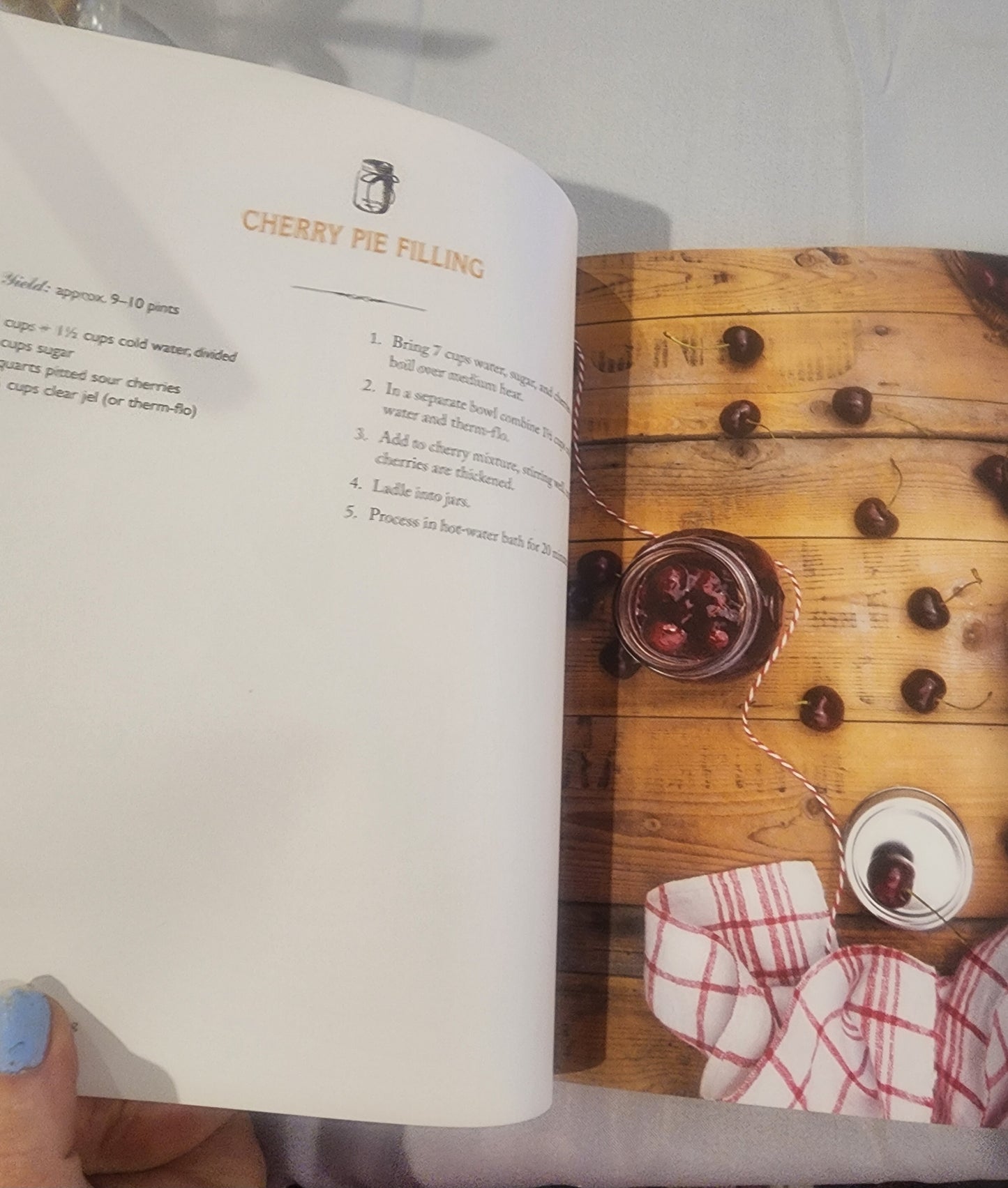 Amish Canning & Preserving: How to Make Soups, Sauces, Pickles, Relishes, & More