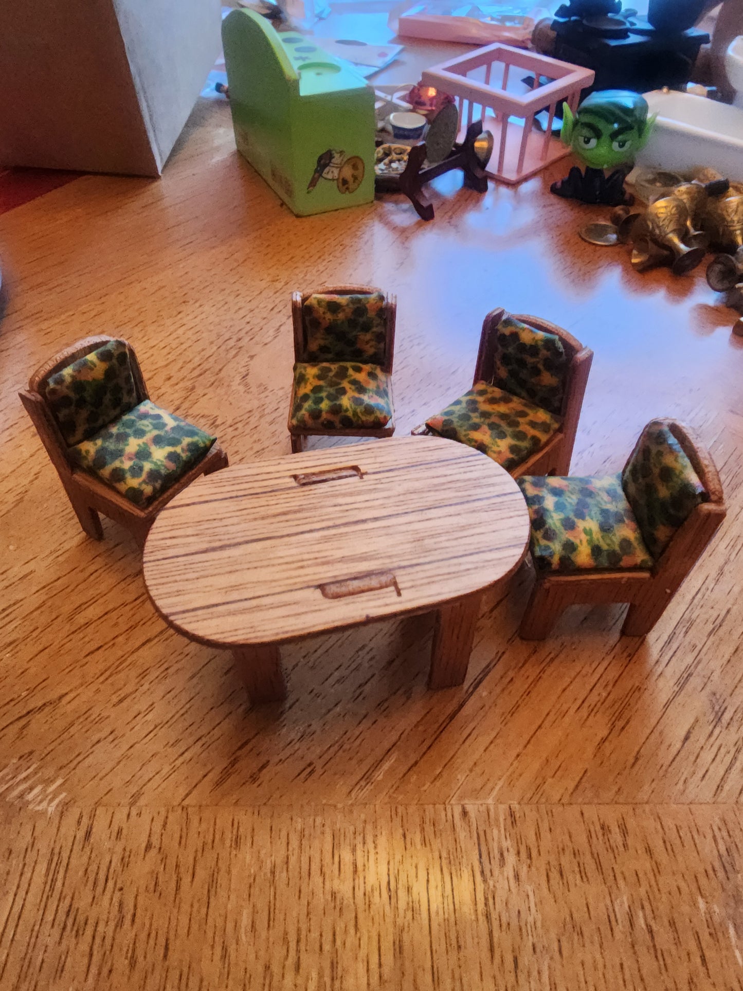 Vintage Doll House minature Dining Table and 4 chairs