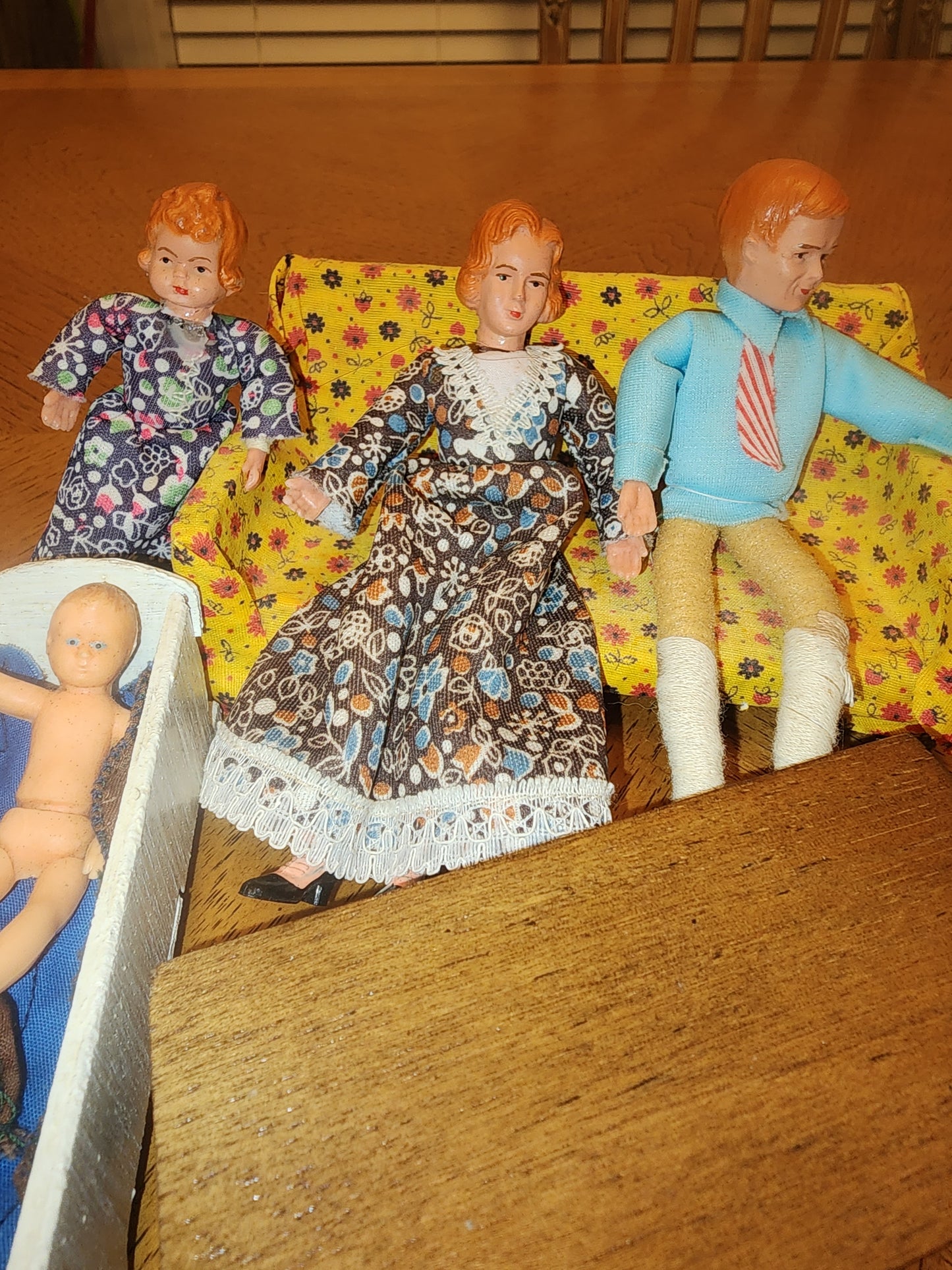 Vintage German Caco Dolls Family of 5 with furniture