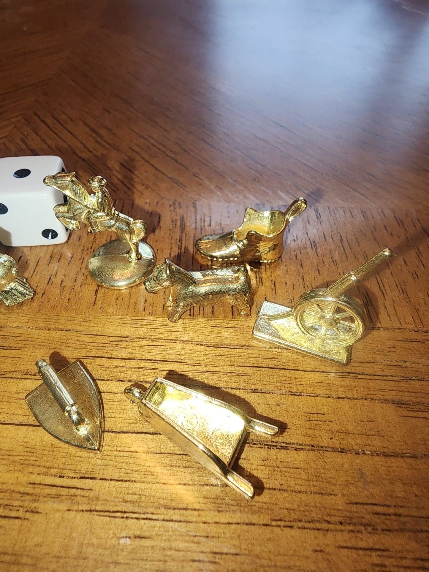 1998 Monopoly Deluxe Edition - replacement Parts- 10 Gold Token