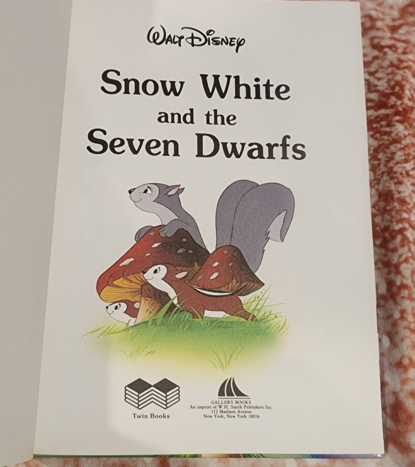 Disney's Snow White And The Seven Dwarfs Hardcover Book 1989