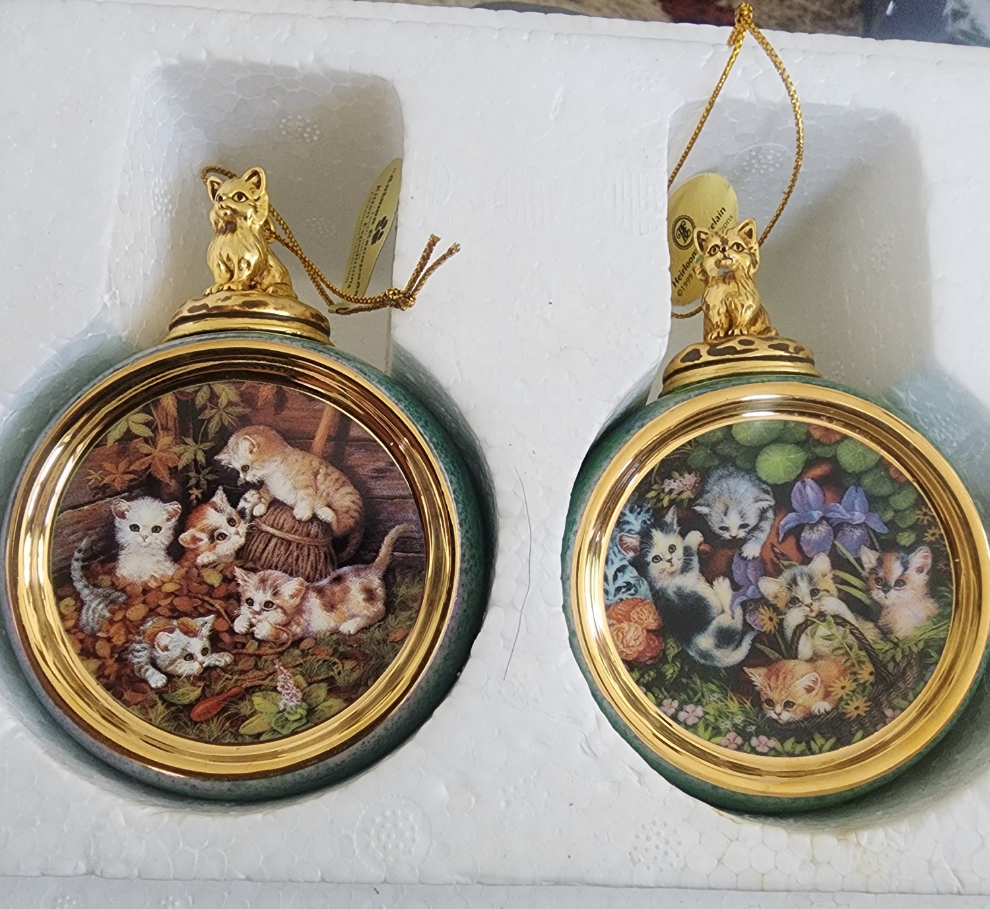2 1999 Bradford Exchange Porcelain Hanging Figural Cat Round Ball Ornaments