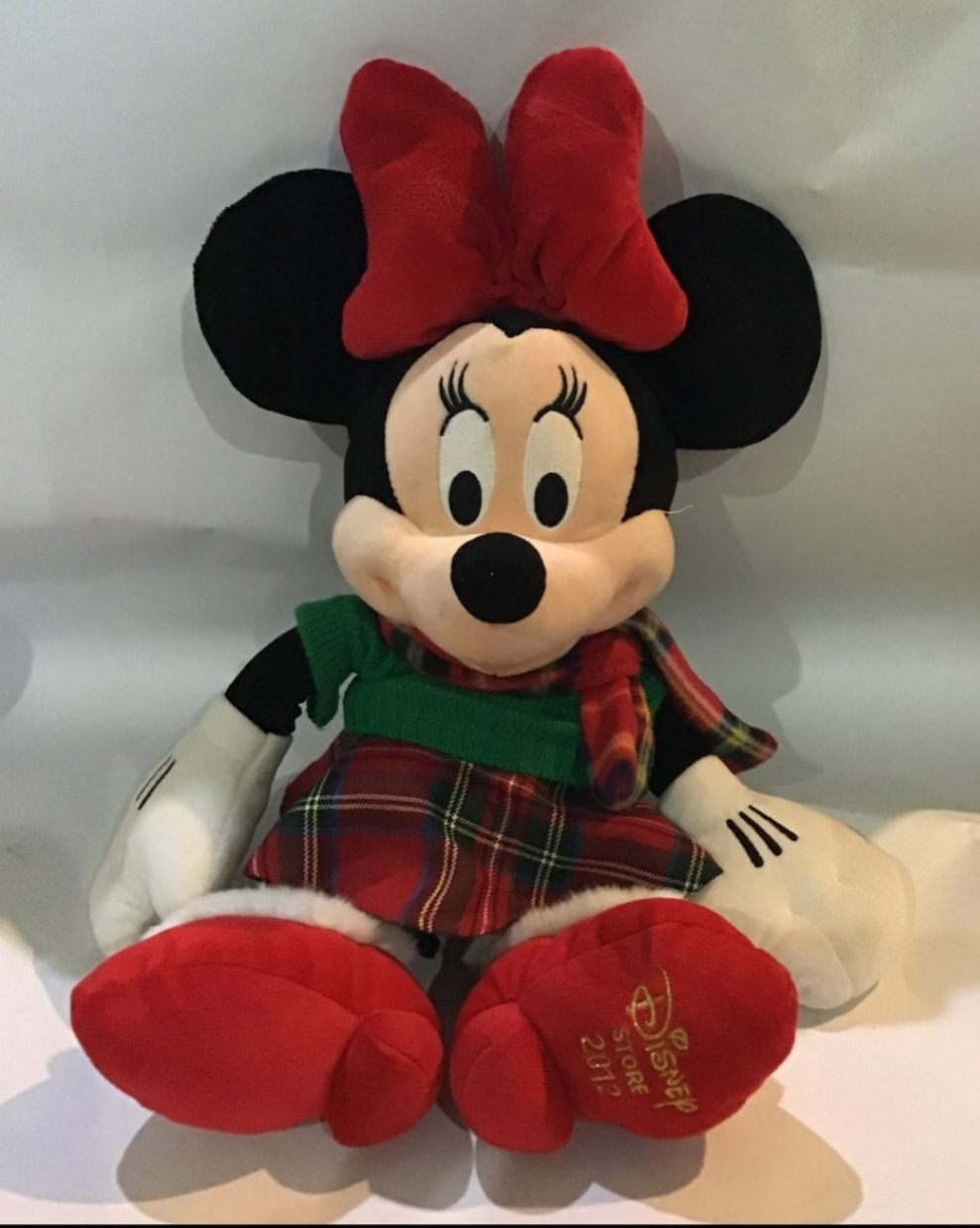 Minnie Mouse 2012 Christmas Plush 18" Doll