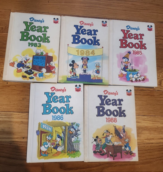 Disney's Year Book Lot  Wonderful World of Reading Mickey 1983-1986, 1988