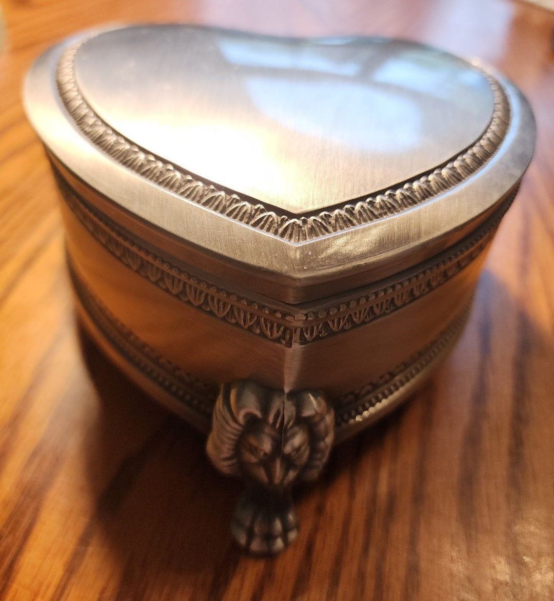 Heart Shape Pewter Metal Jewelry Box Lion Face & Paw Footed