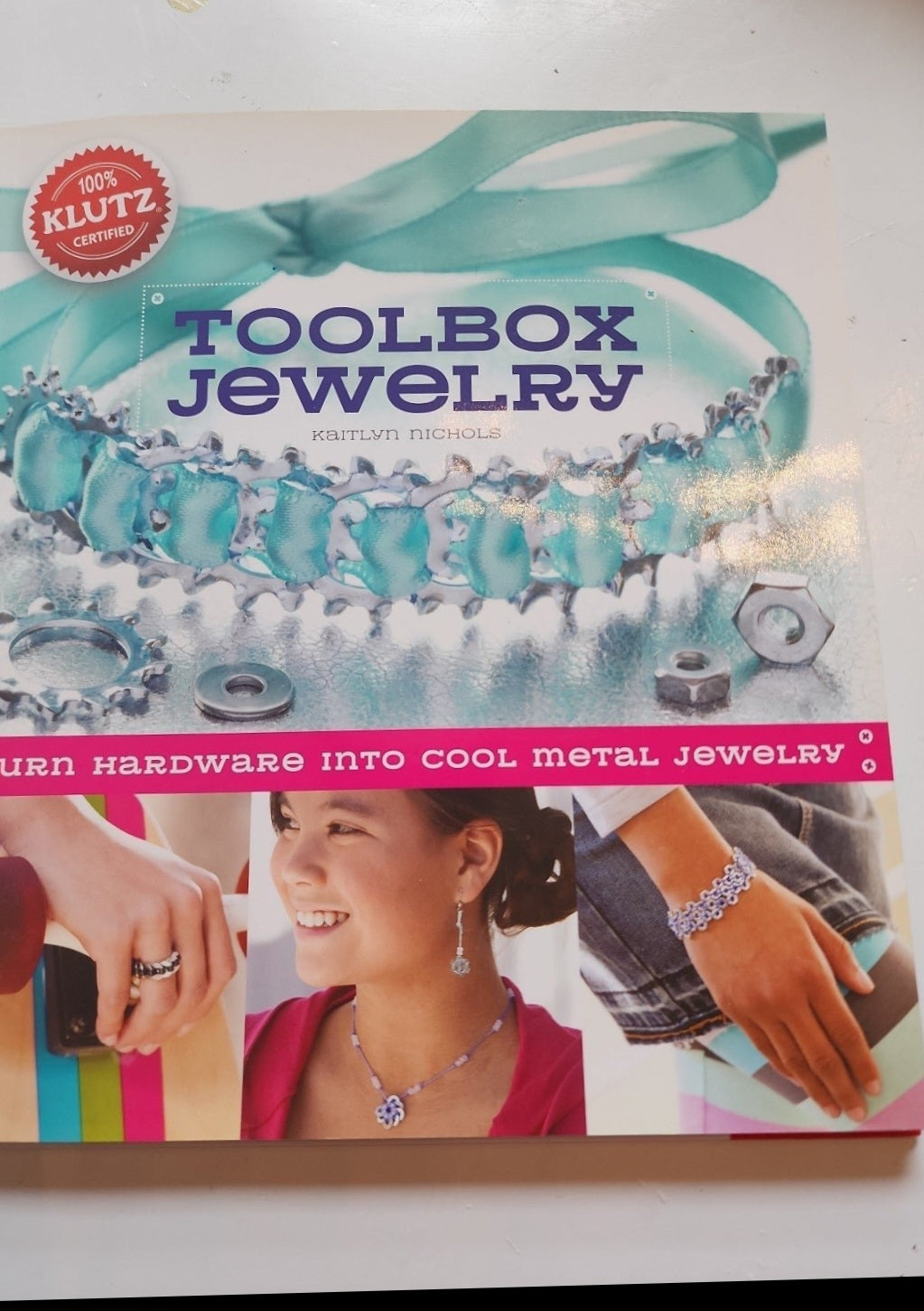 Toolbox Jewelry 60 Page Book by Klutz. 10 projects, Crafts