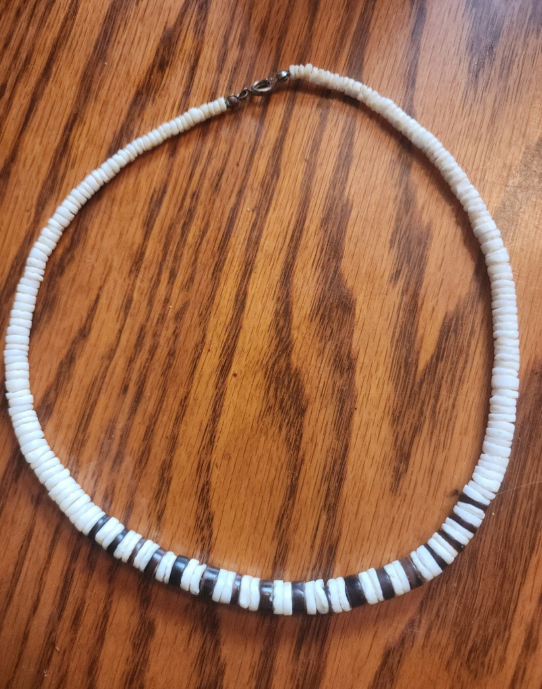 Vintage Hawaiian White & Black Puka Shell Choker 17 inches