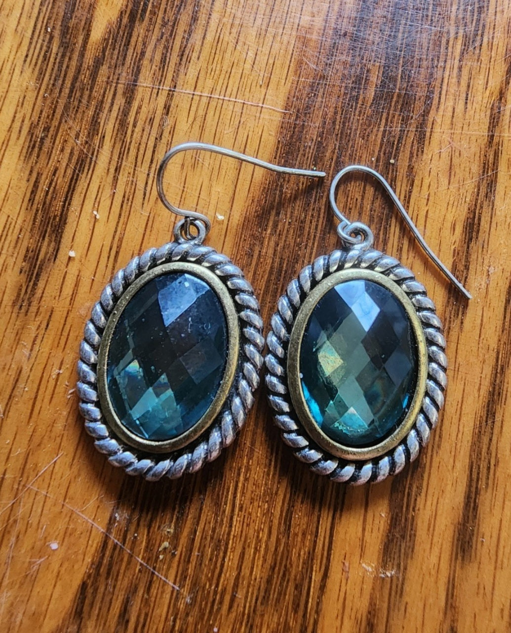 Vintage Earrings from 90s with a Teal Jewel and silver tone