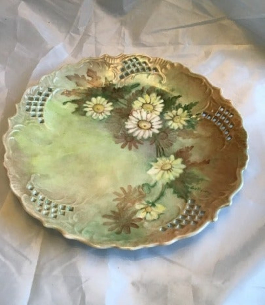 Antique plate with  hand-painted Daisies Platter