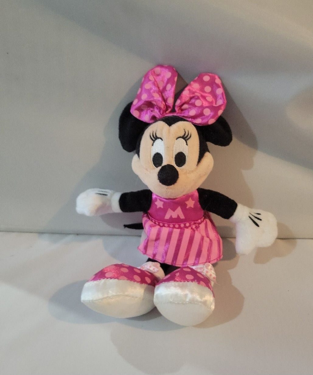 Disney plush Minnie Mouse 9" pretty in pink