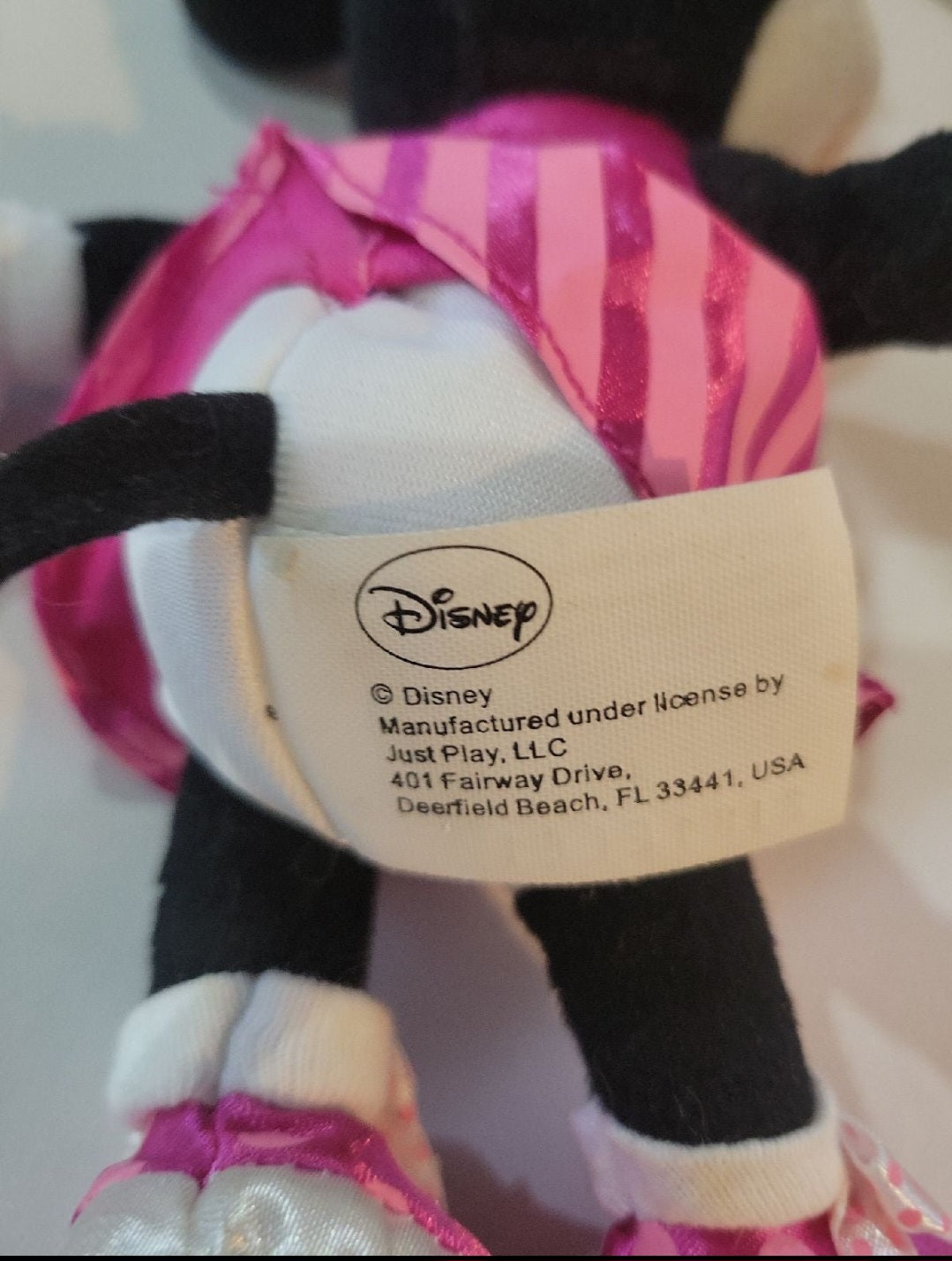 Disney plush Minnie Mouse 9" pretty in pink