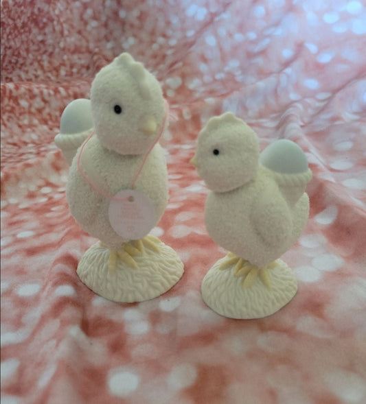 Dept 56 Two Chick Easter 2002 Figurines with bobble heaďs Snowbabies (1005)