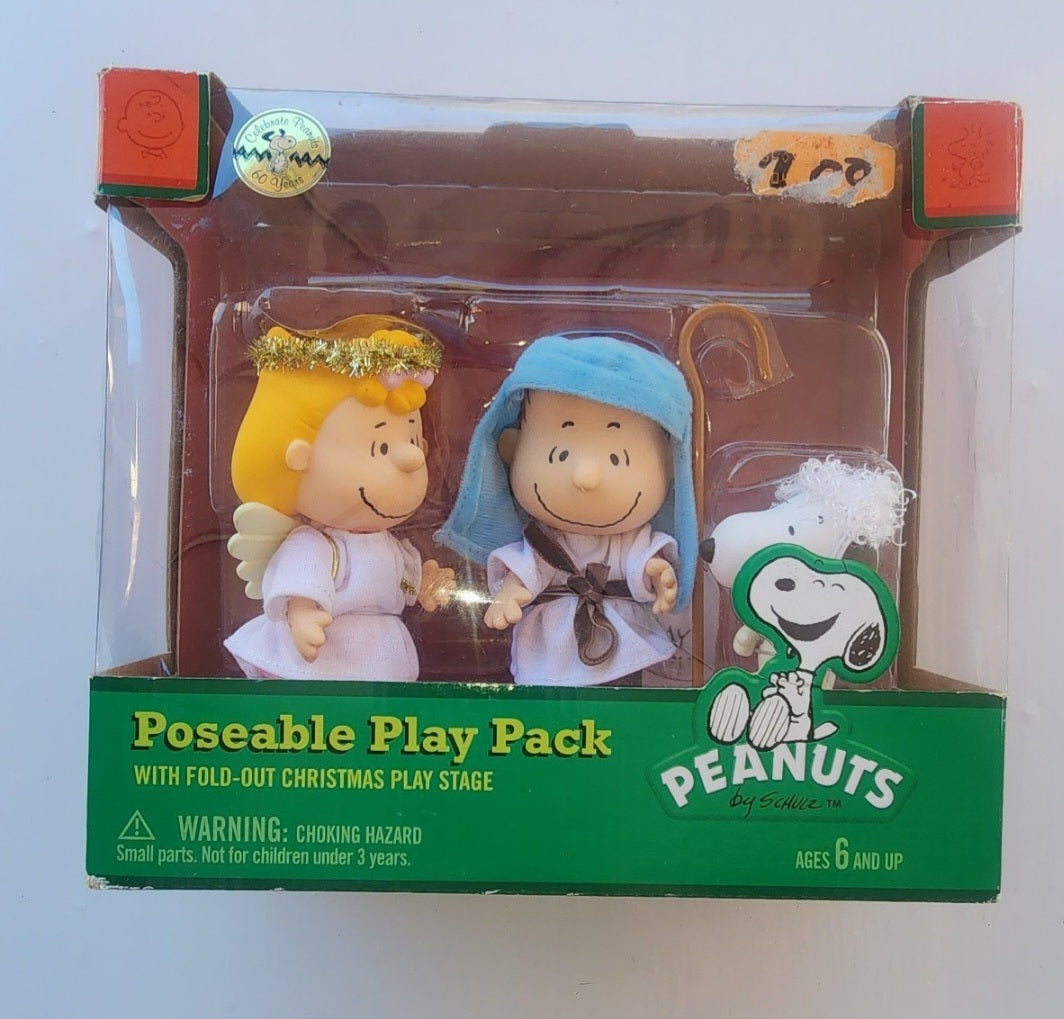 Peanuts Linus, Sally & Snoopy Nativity Pageant Articulated Action Figure Set