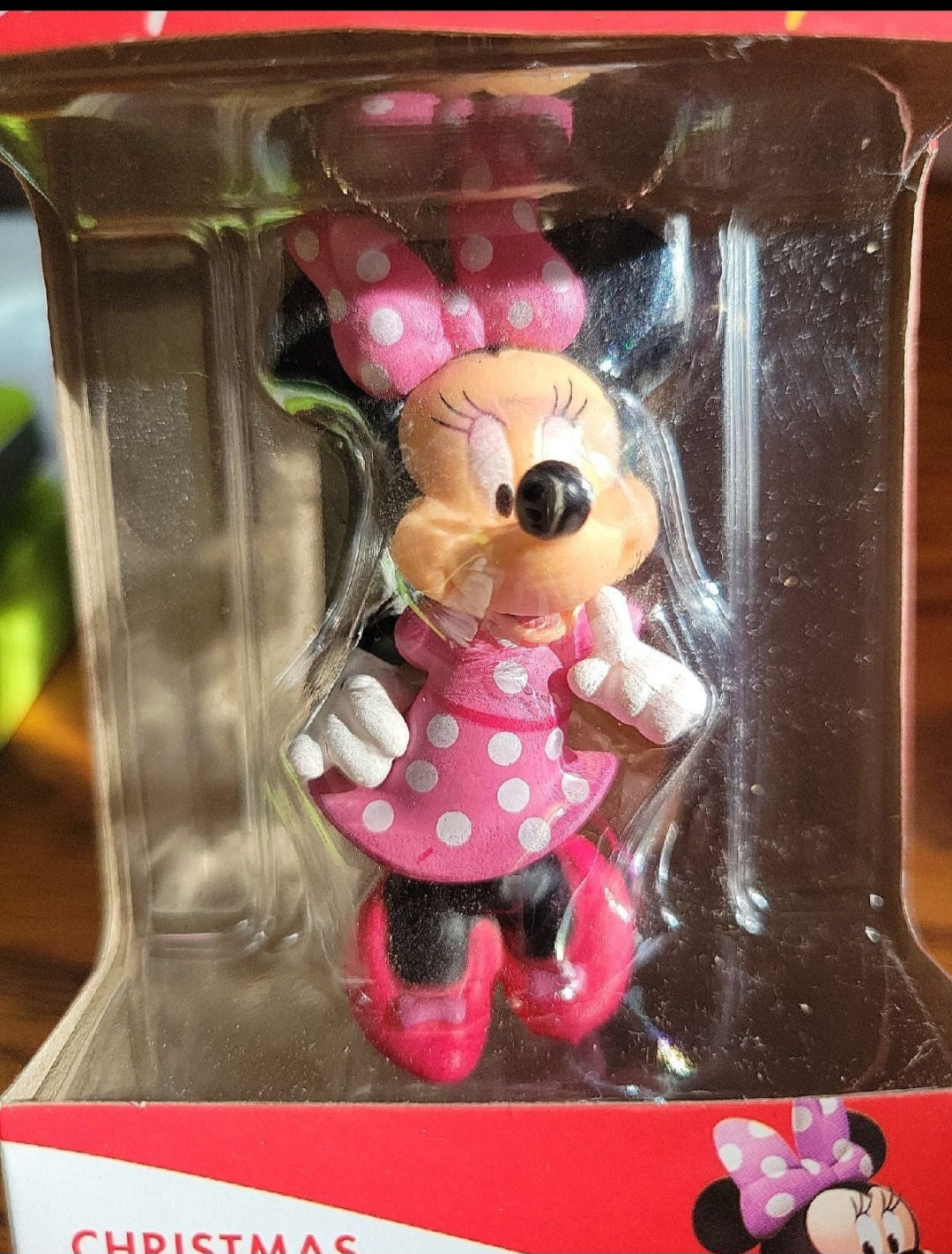 Charming set of Mickey and Minnie Mouse ornaments!