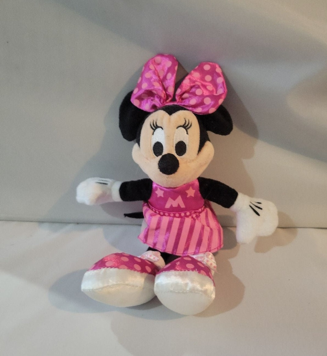 Disney plush Minnie Mouse 9" pretty in pink Plush Doll