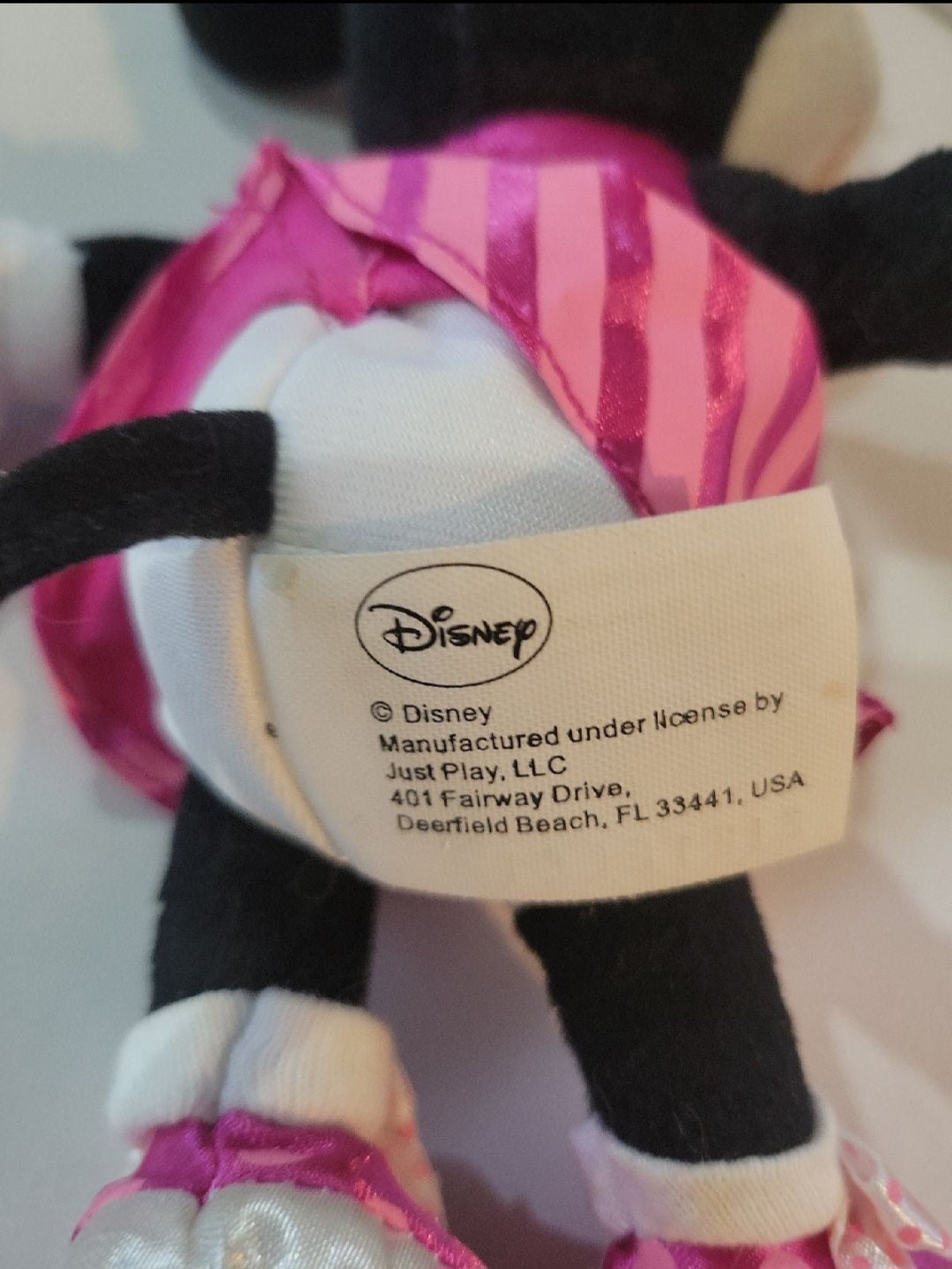 Disney plush Minnie Mouse 9" pretty in pink Plush Doll