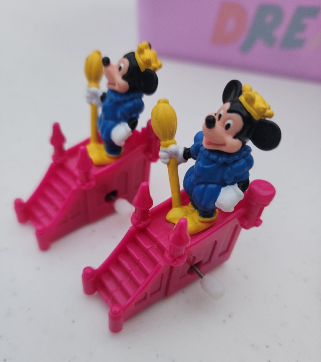 5 Disney wind-up Toys Mickey, Minnie, Goofy & Donald Duck.