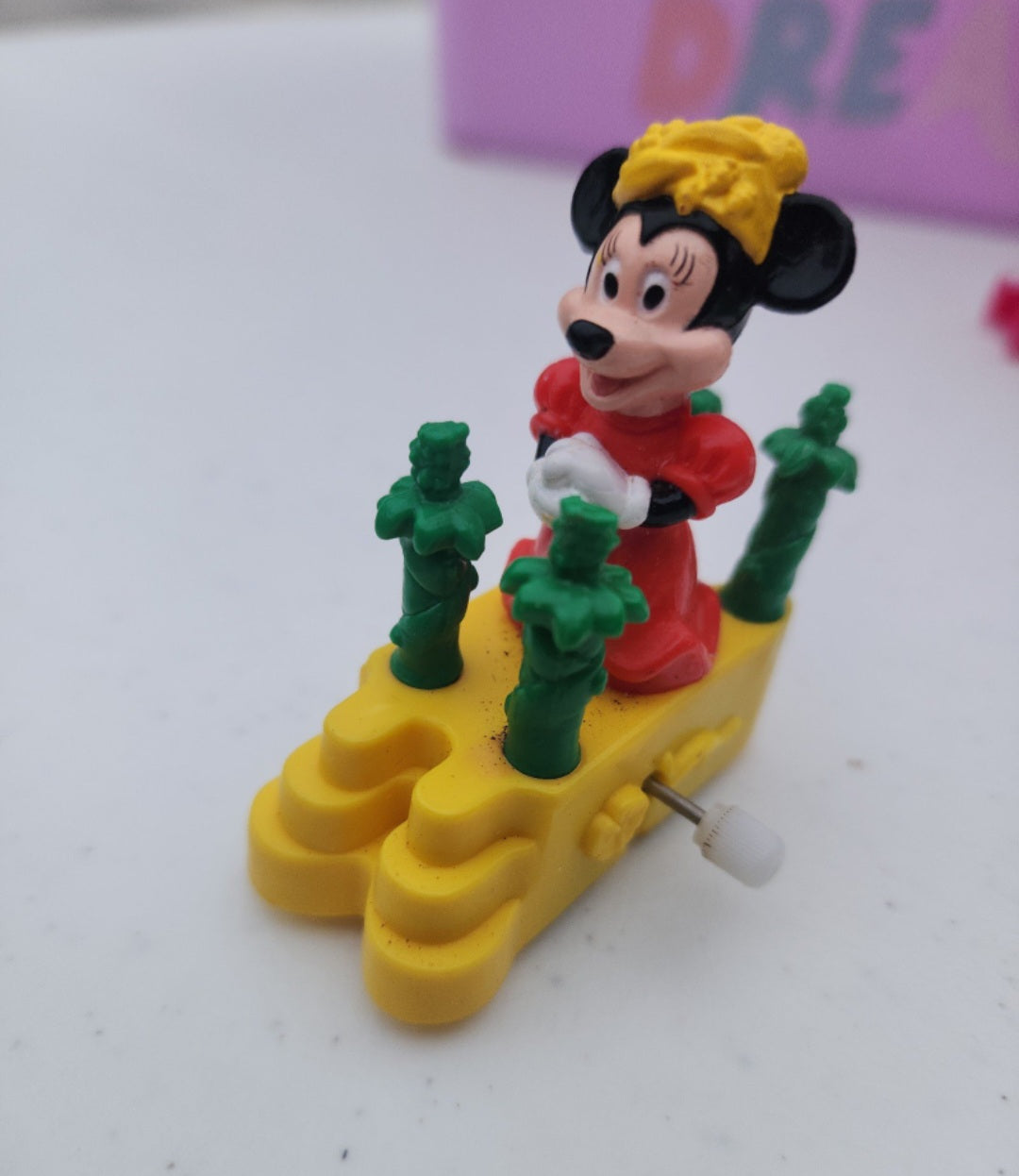 5 Disney wind-up Toys Mickey, Minnie, Goofy & Donald Duck.