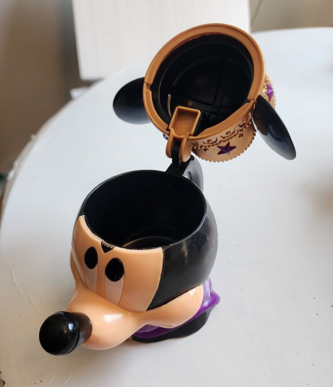 DISNEY MICKEY MOUSE MUG /CUP with Flip Lid