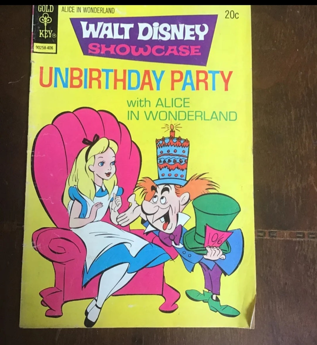 Walt Disney's Alice in Wonderland: Unbirthday Party - Gold Key Comic - 1974