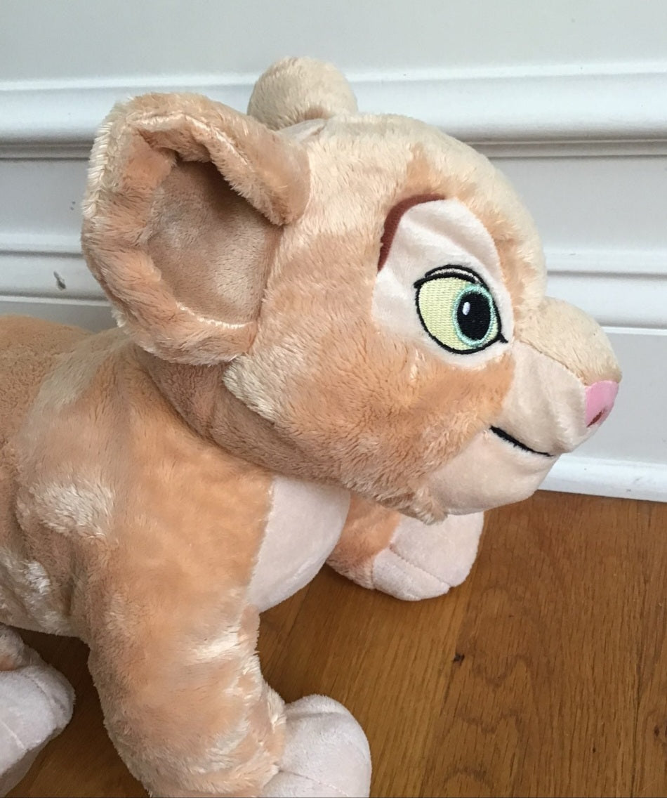 Roar into playtime with this adorable 13-inch Simba plush from the Disney Store!  Has the Authentic Disney Store Patch on his paw.   In excellent condition and ready for cuddles.  Perfect for any Lion King fan.
Sku 102