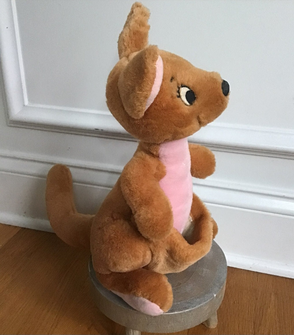 Vtg Kanga Disney World Exclusive Kangaroo  Winnie the Pooh (102)