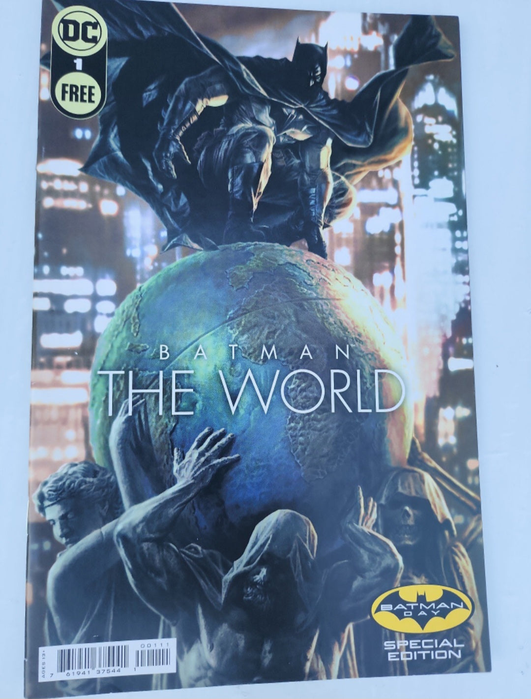 DC Comics BATMAN: THE WORLD BATMAN DAY SPECIAL EDITION Volume 1 2021