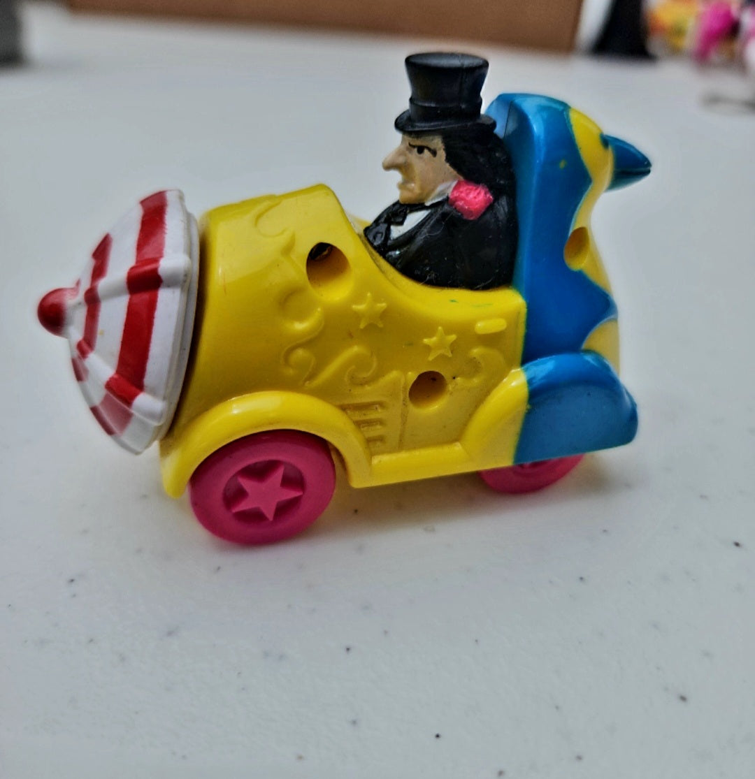 1991 McDonalds Happy Meal DC Comics Penguin Car Umbrella Roto-Roadster toy from Batman Movie