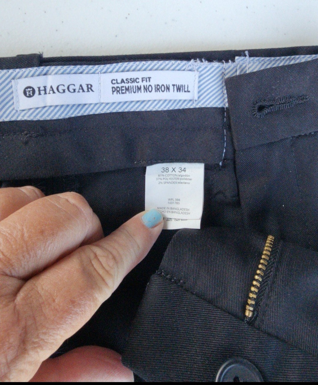 New Haggar no iron pants Black classic fit 38w 34L